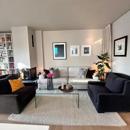 Elegant With Balcony & Sea View In One Of Oslos Exclusive Areas *