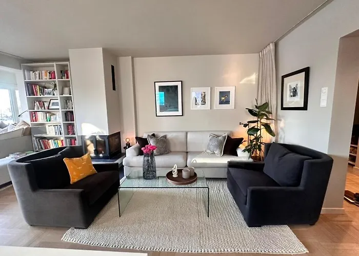 Elegant With Balcony & Sea View In One Of Oslos Exclusive Areas *